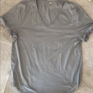 Lululemon gray love tee, rolled sleeve
